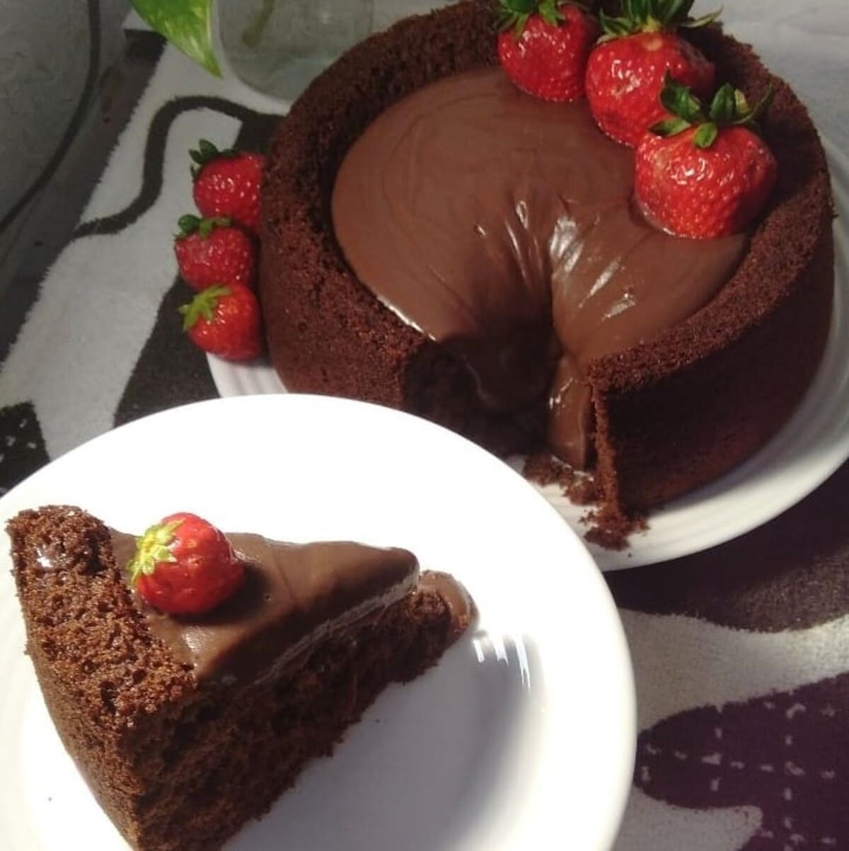 Bolo Piscina de Chocolate Uma Tendência Deliciosa na Confeitaria