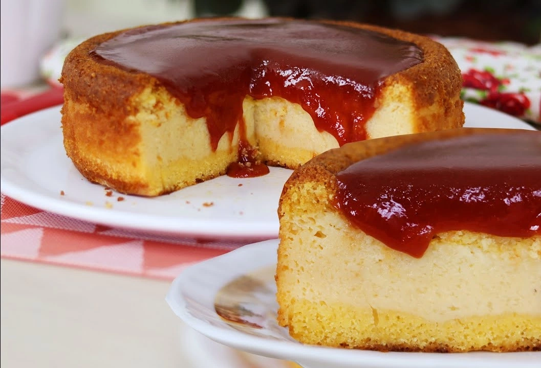 Bolo-de-fuba-com-queijo-e-goiabada-perfeito-e-delicioso