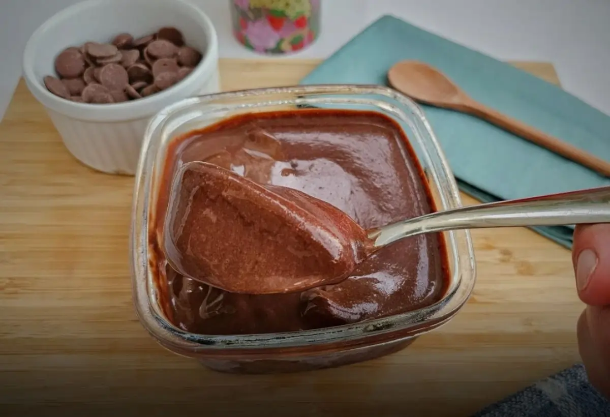 Mousse de Chocolate Fácil: Rápido e Delicioso!