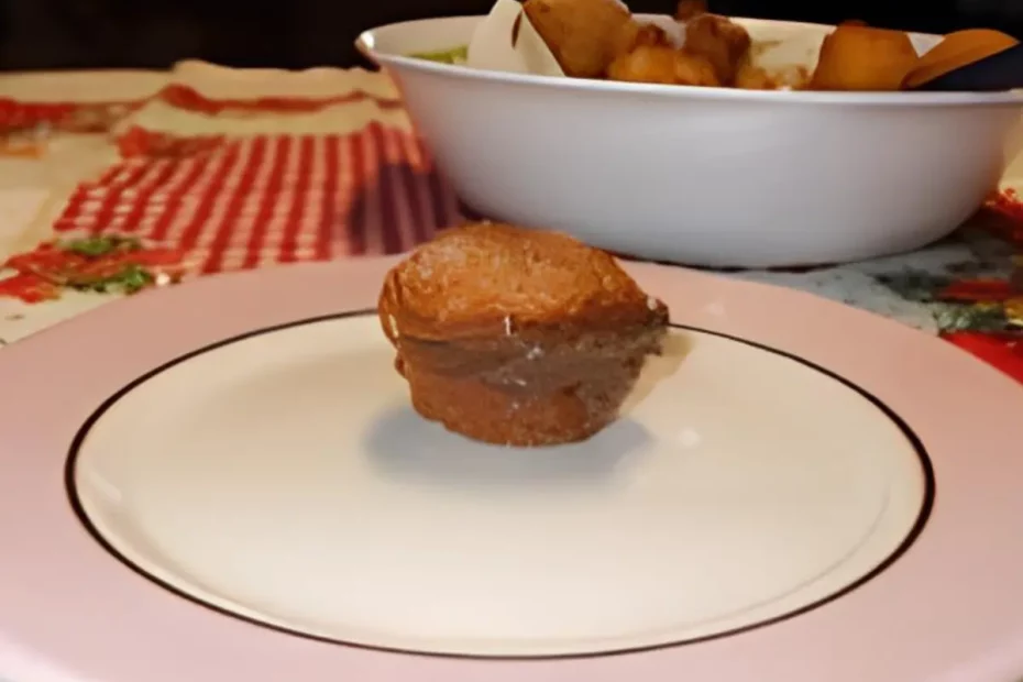 Bolinho de Chuva recheado com chocolate.