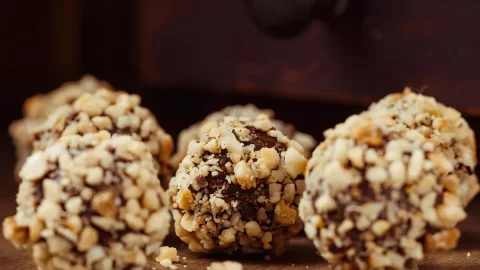 brigadeiros gourmets de avelã.