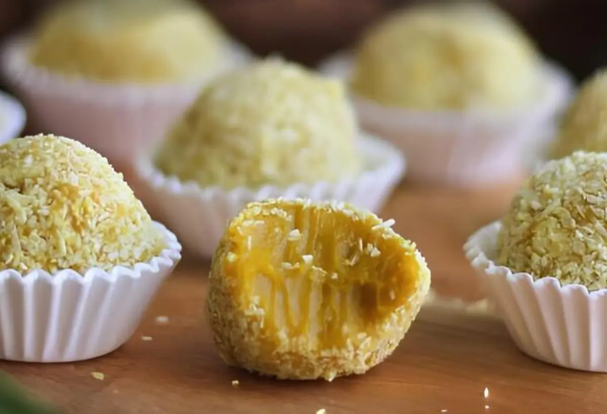 Brigadeiros-de-Pistache-com-Chocolate-Branco-e-Manga-com-Coco