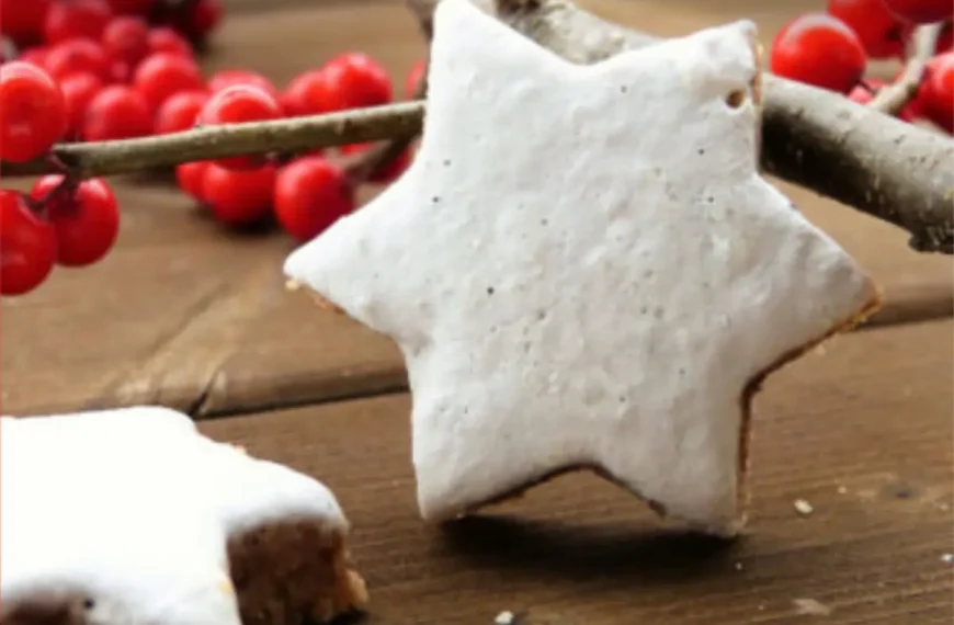 Biscoiots Zimtsterne de natal.