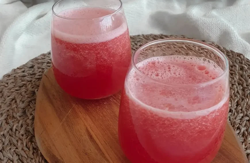 Suco Detox Vermelho com Melancia e Framboesa