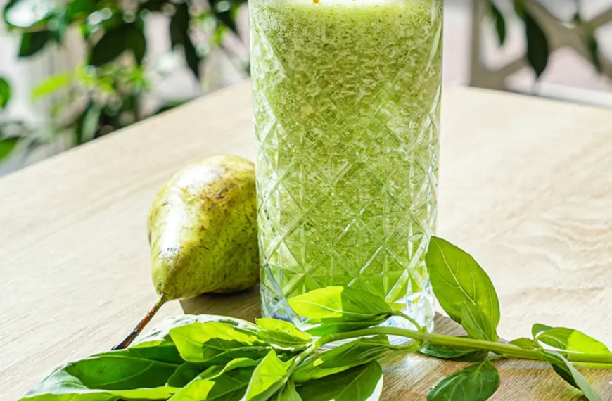 Receita Detox de Pêra e Espinafre